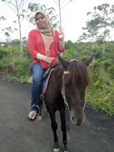 berkuda-di-lembah-asri-serang