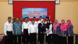 PENGUKUHAN PERANGKAT DESA sidanegara